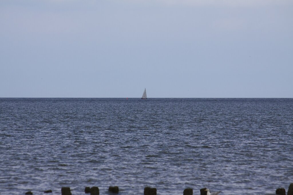 Segelschiff am Horizont